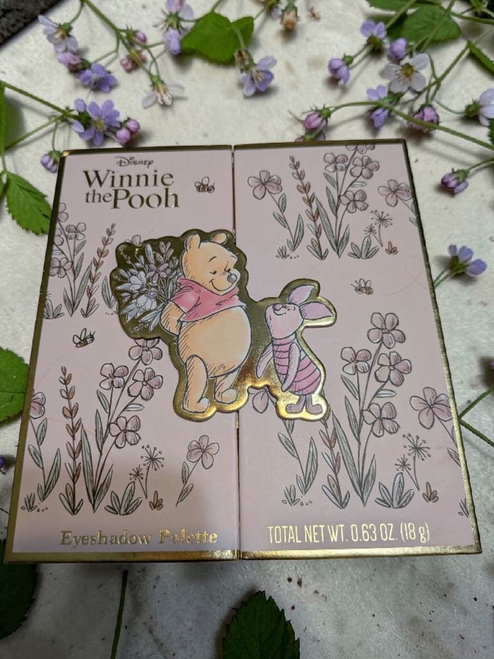 NWT Disney Winnie The Pooh Makeup Set. - Picture 3 of 14